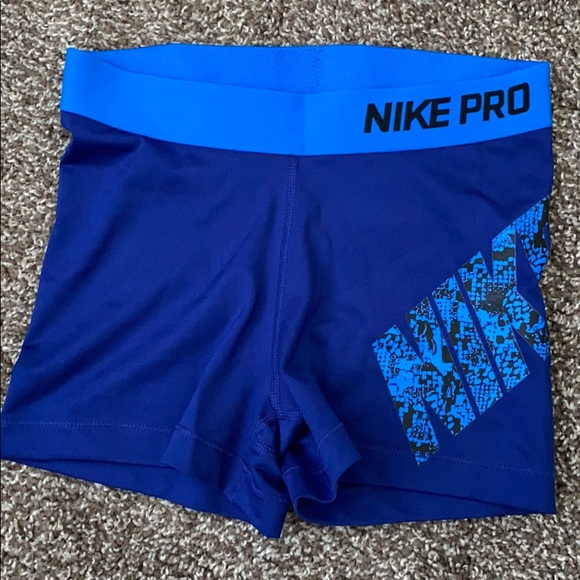 Nike Pants - Nike Pro Spandex Shorts